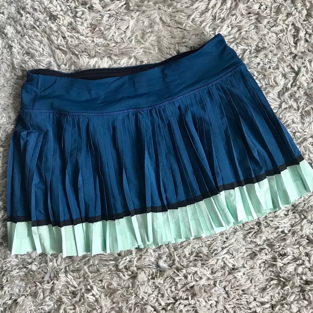 Lululemon Pleat to Street Skirt